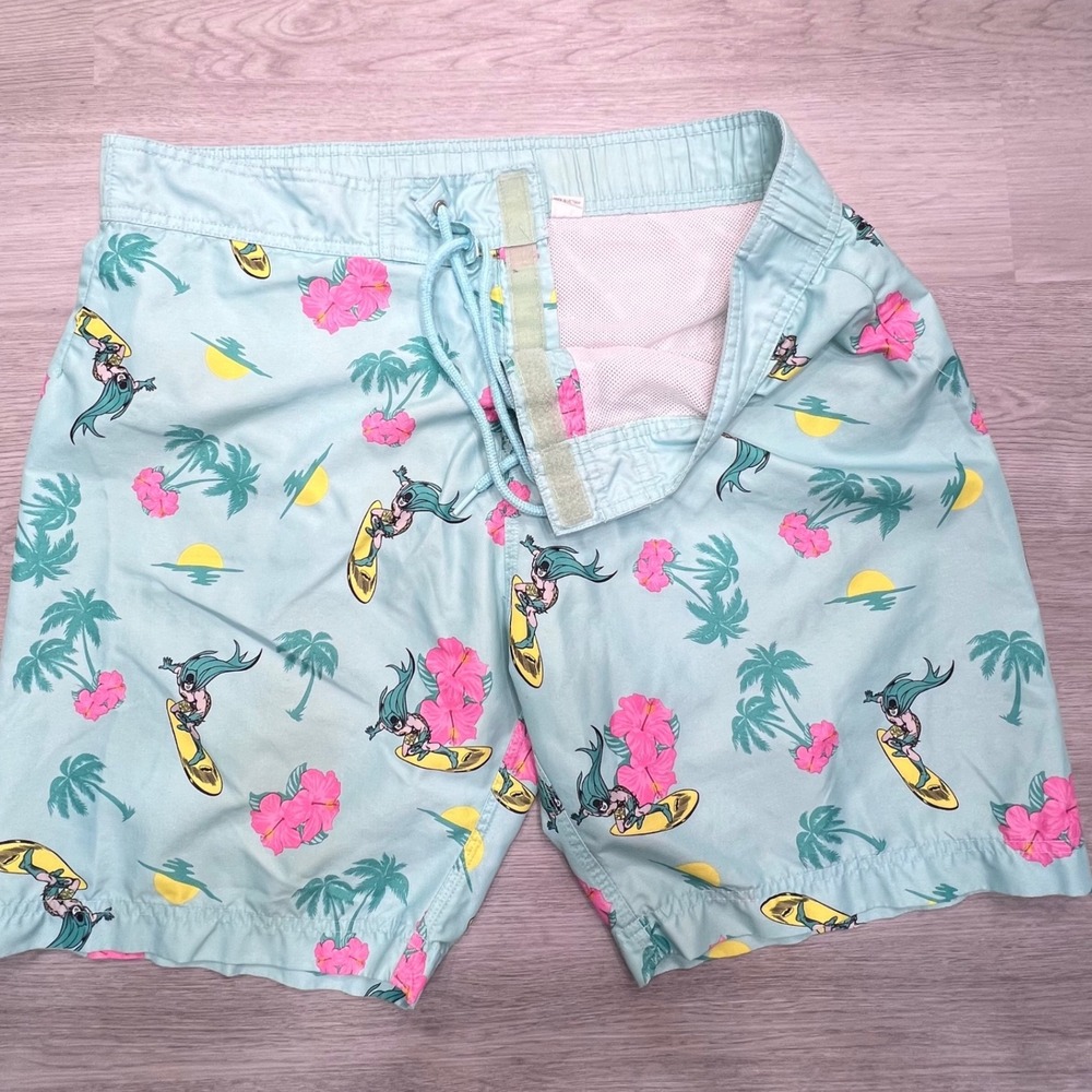 Batman Mens Tropical Surfing Swim Trunks Blue Board Shorts Size L Mesh Lining - Picture 6 of 10